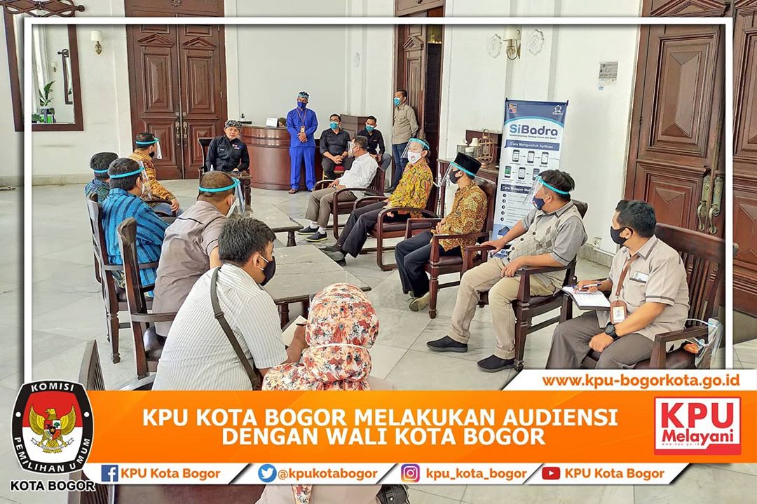 KPU Kota Bogor melaksanakan audiensi dengan Walikota Bogor